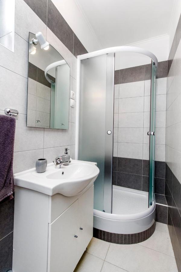 Apartmani Mariva Vodice Ngoại thất bức ảnh