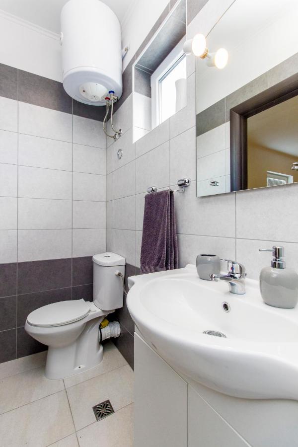 Apartmani Mariva Vodice Ngoại thất bức ảnh