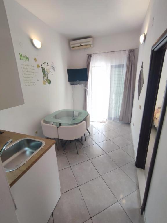 Apartmani Mariva Vodice Ngoại thất bức ảnh